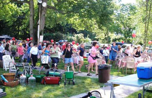 And they're off! When the church bell rings at 9 a.m. on July 12, this will again be the scene.