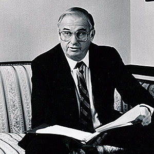 Lowell Weicker, former Governor of Connecticut, is a keynote speaker at the conference.