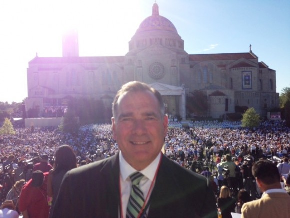 Kevin Hogan stands in front of the Capitol in DC.